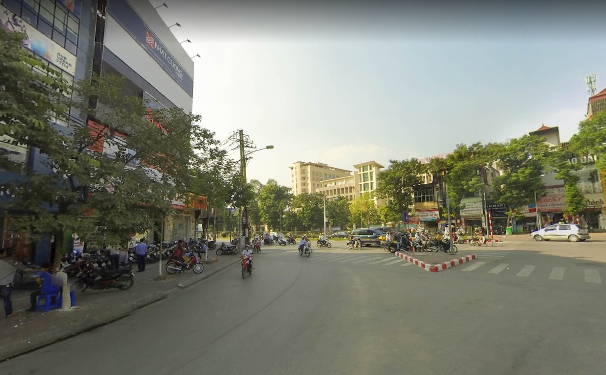 270 m2 mặt phố lô góc Xuân Thủy và Trần Thái Tông, vị trí không thể đẹp hơn.